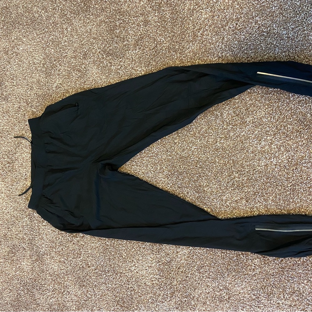 Lululemon surge jogger